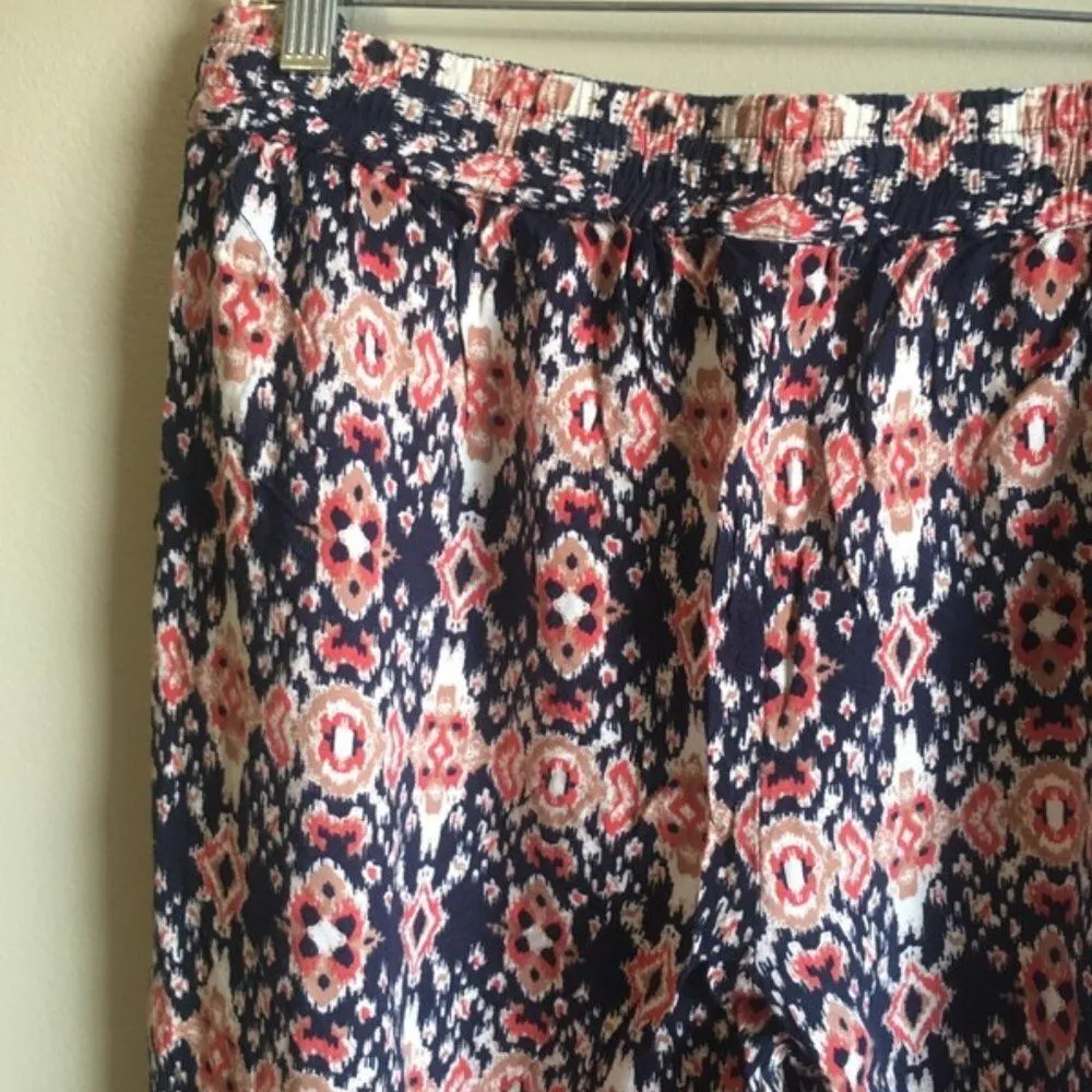 Lucy & Laurel medium cropped stretchy pants - Image 2