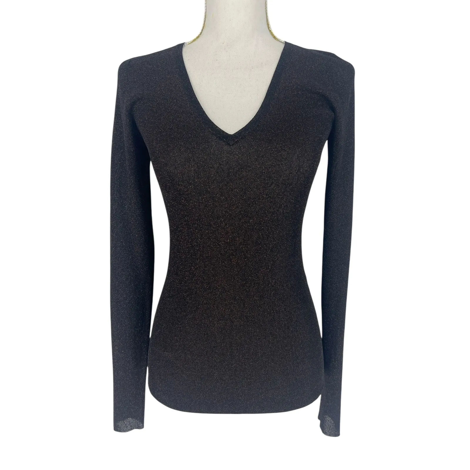 Brunello Cucinelli Metallic V-Neck Long Sleeve Top - Image 4