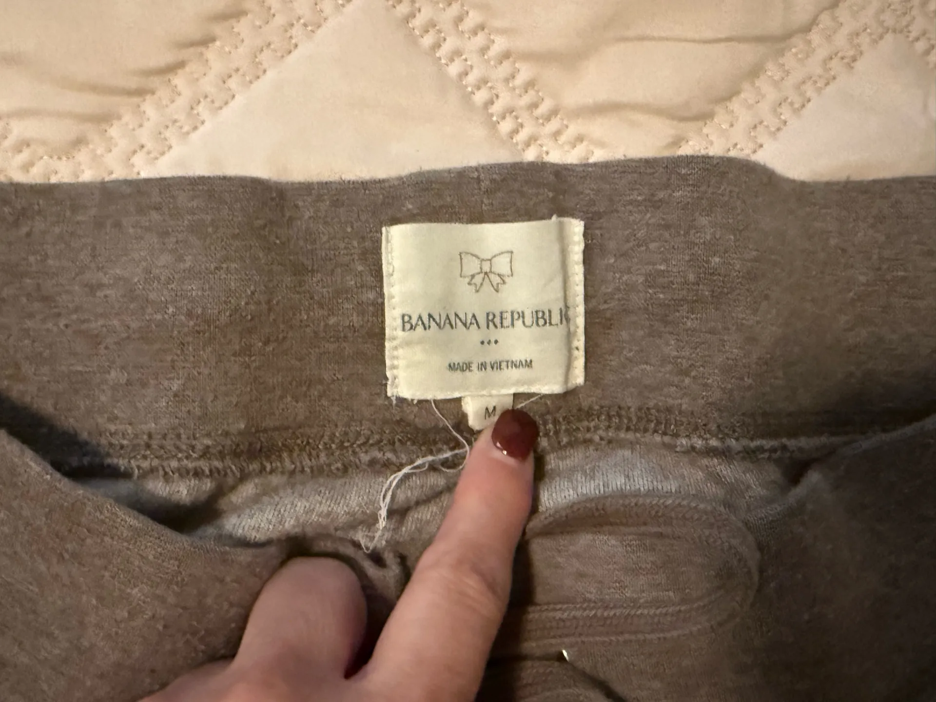 Banana Republic jog suit dark tan - Image 5