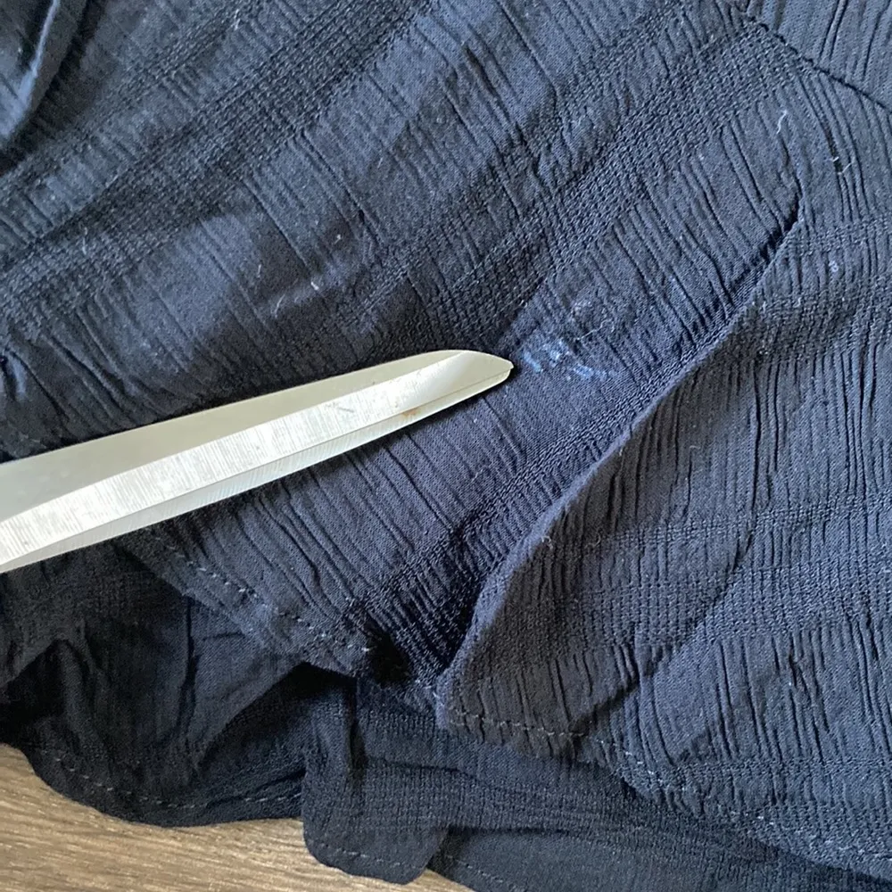 Gianni Bini| Black Textured skirt sz Medium - Image 3