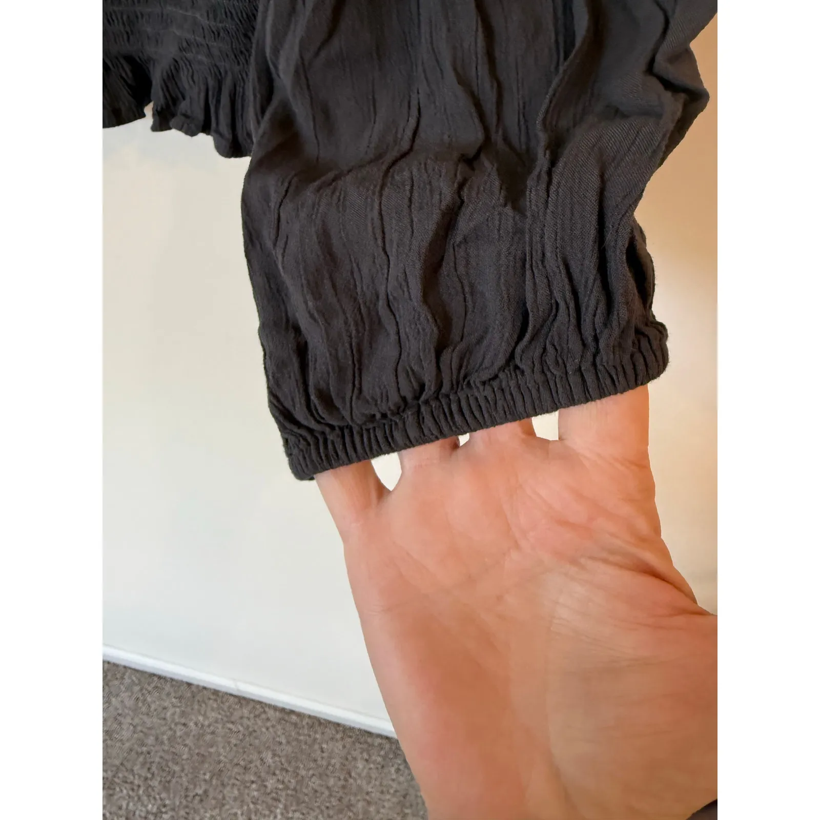 American Eagle Puff Sleeve Embroidered Smocked Crop Top Black Women's Medium - Image 5