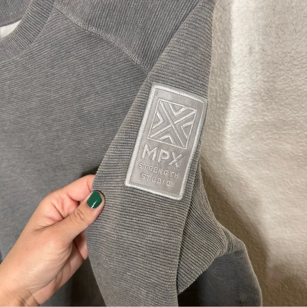 NWT Varley Manning Sweat grey extra small - Image 4