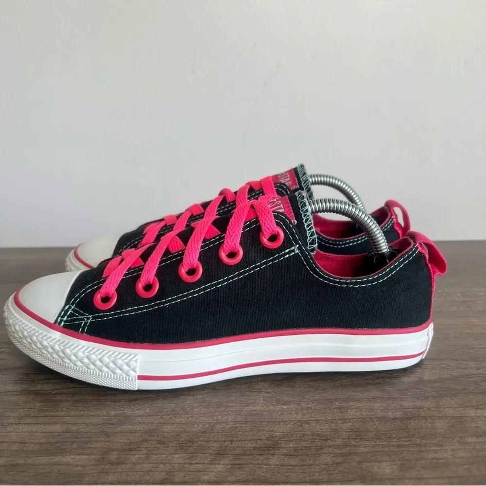 Converse All Star Ox Black and Hot Pink Junior Ox Shoes Size 4 or 5.5 Women's - Image 5
