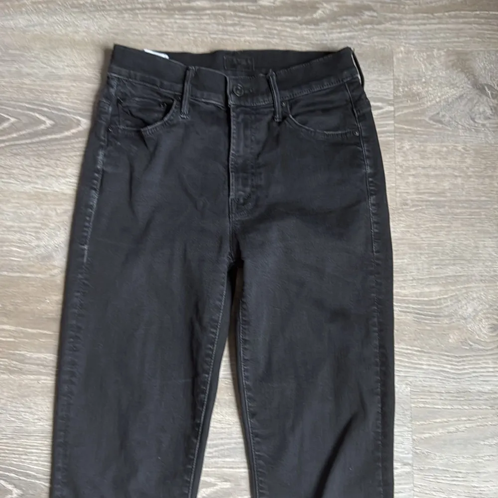 MOTHER INSIDER CROP STEP FRAY Not Guilty 25 Black - Image 5