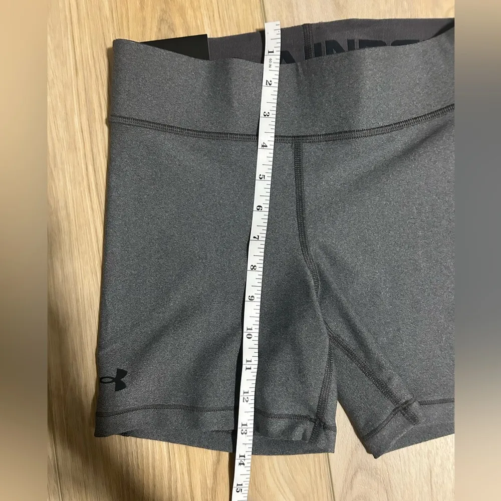 NWT Under Armor Mid Rise “Middy” Compression Shorts - Image 4