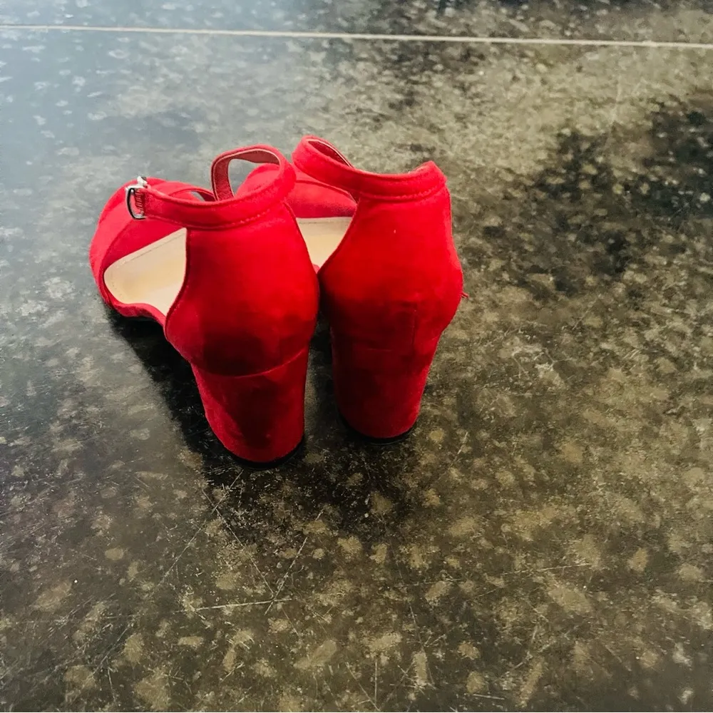 CM Red High Heels Size 6 - Image 5