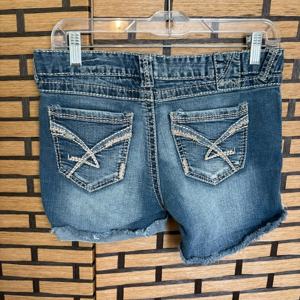 Amethyst Denim‎ Shorts Size 7 - Image 2