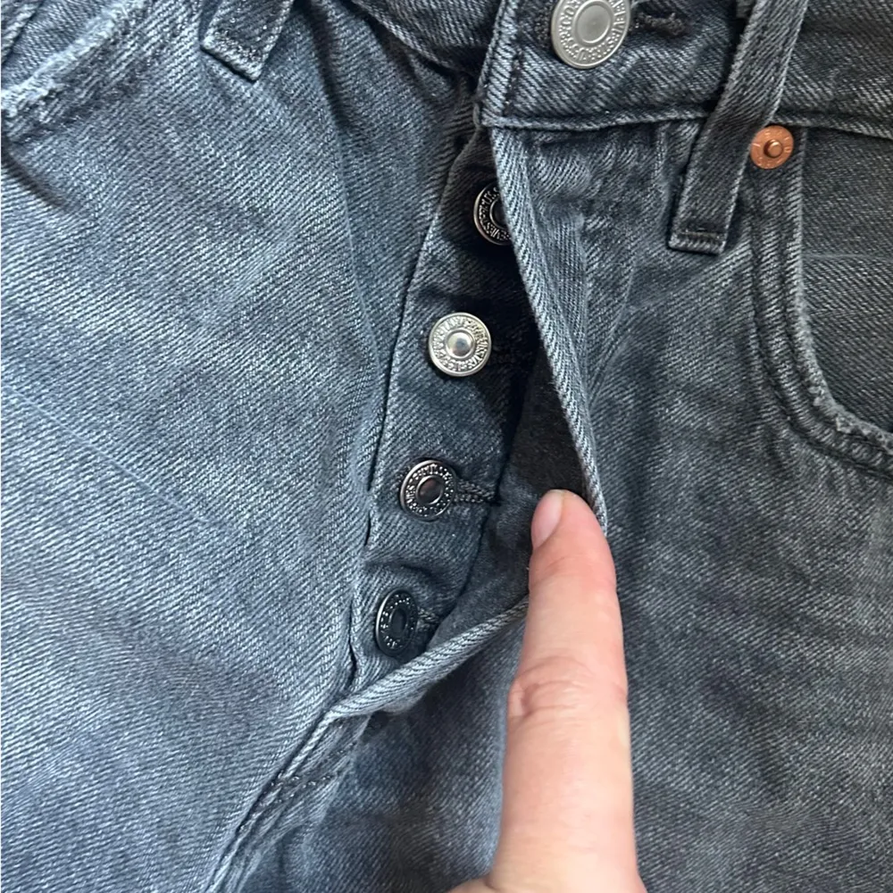 Levi’s 501® ORIGINAL FIT HIGH RISE SHORTS Denim Jean Casual Summer 26 - Image 4