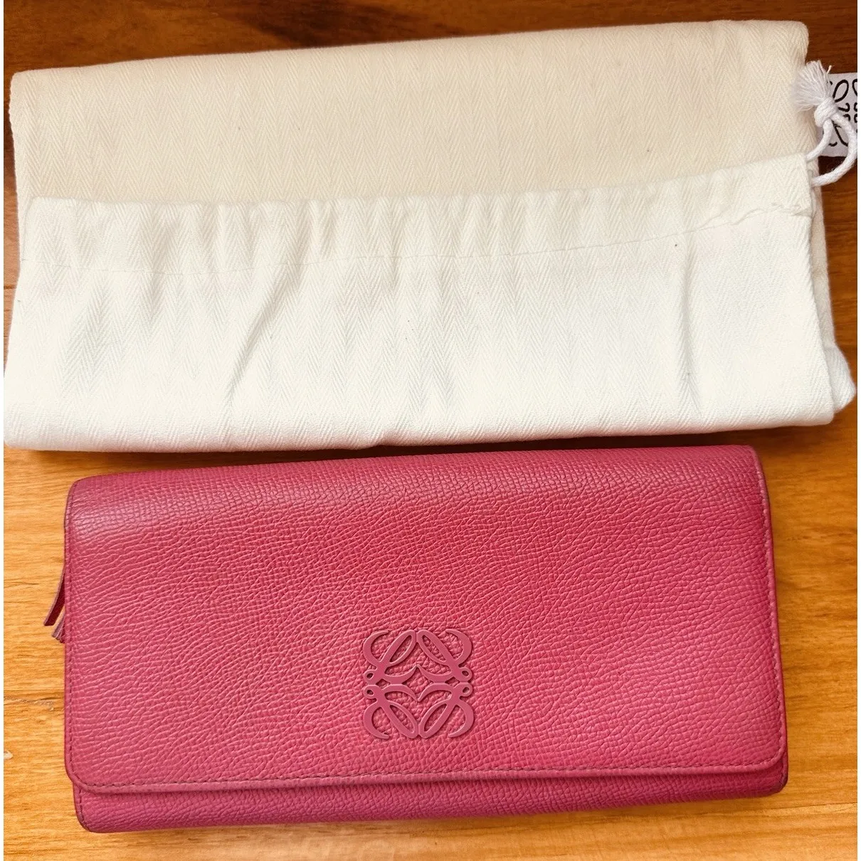 LOEWE Bi-fold Long Wallet Dark Pink 7.5" X 4"‎ X 1"  With Bust Bag Pre-owned - Image 14