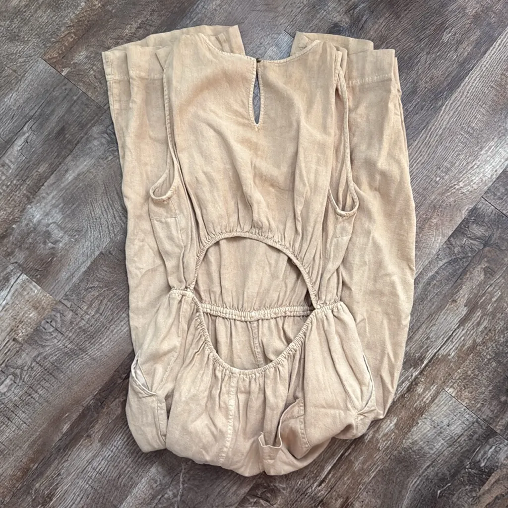 Universal Thread Tan Wide Leg Jumpsuit Women’s Size Large Open‎ Back Sleeveless - Image 6