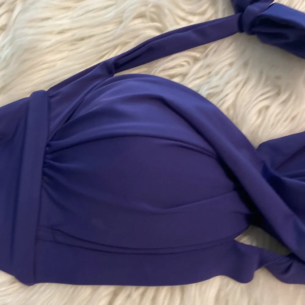 Alex Marie Solid Twist Front Bandeau color blue /purple size M brand new - Image 2