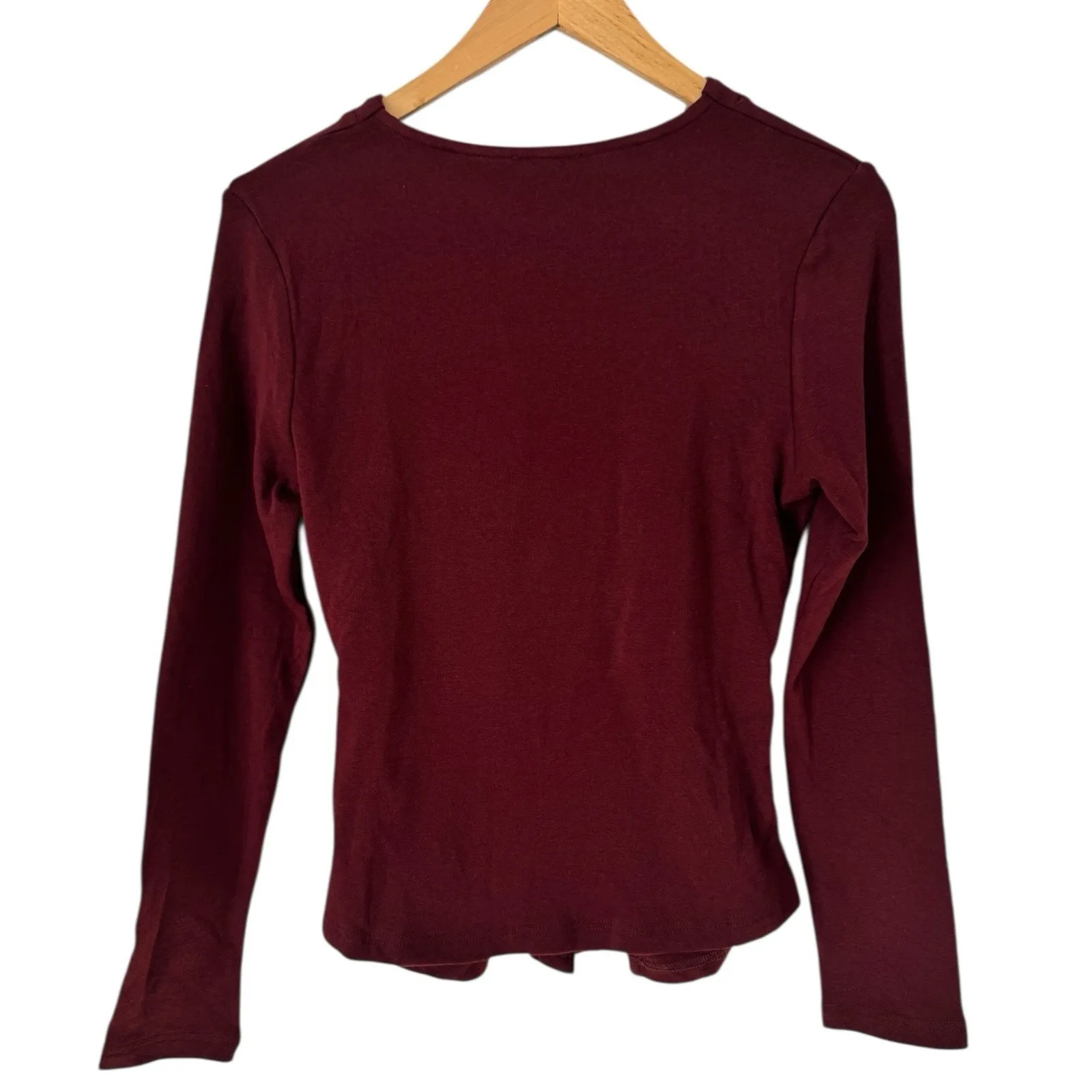 NWT OGL Prowarm Flapped V Neck Button Front Side Ruched Top Ruby Size Medium Red - Image 3