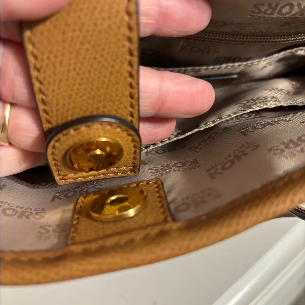 Michael Kors Jet Set Travel Small Tote – 38H5YTTT1L – Tan Pebbled Leather - Image 10