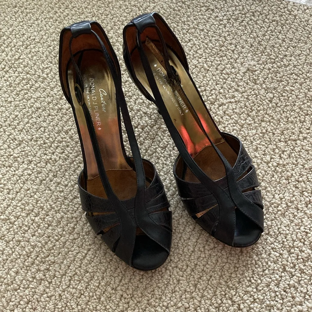 Donald J Pliner Black Croc Patterned Leather High Heel Shoes Pumps Size 7.5 - Image 2