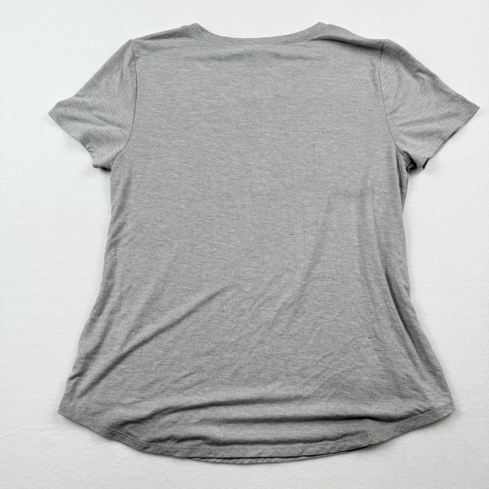 Maurices Women's Graphic T-Shirt Size M Gray "Hangin' With My Herd" Cow Tee - Image 6