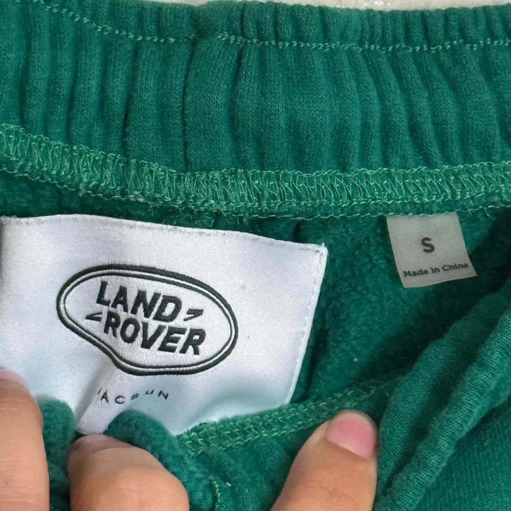 Pacsun x Land Rover Green Women's cotton Shorts size small - Image 4