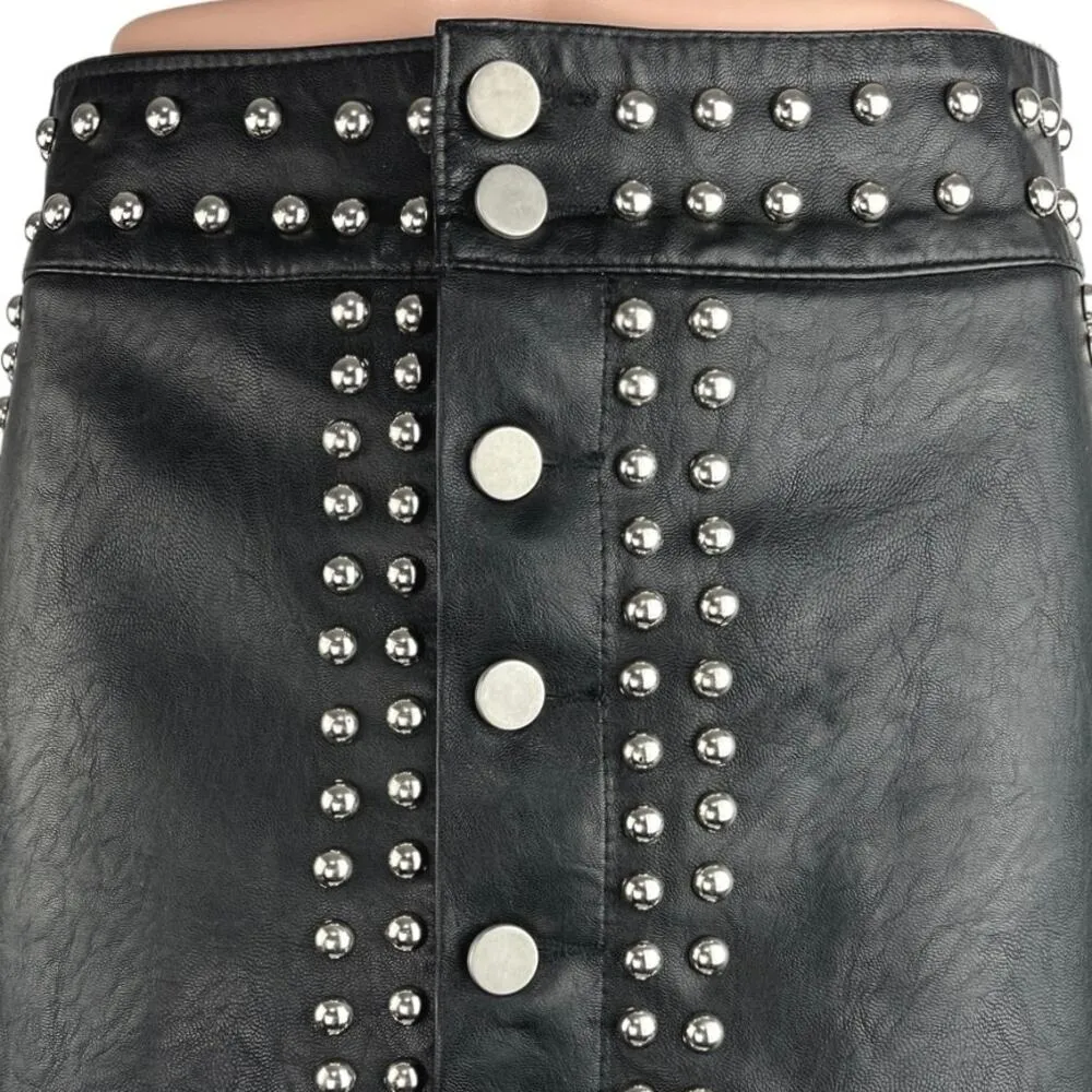 At Piece Black Studded Button Front High Waisted Edgy Pocket Casual Shorts Sz XS - Image 4