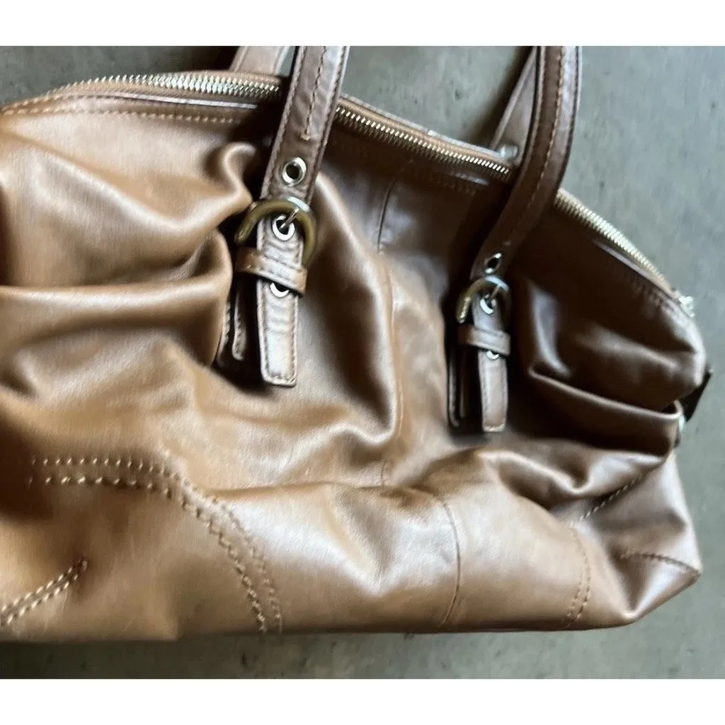 Coach F17220 Soho Shoulder Bag Purse Brown Leather Boho Slouchy Classic - Image 3