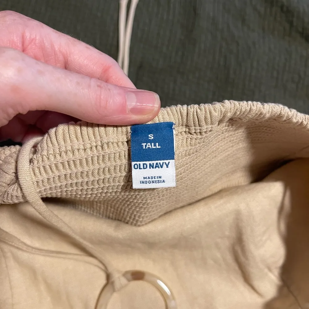 Old Navy halter Romper - Image 4