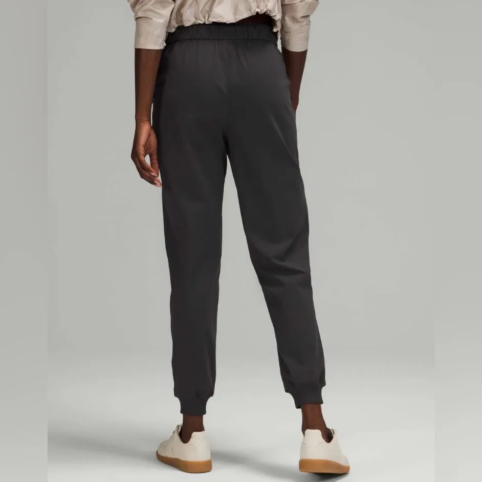 Lululemon Stretch Luxtreme High-Rise Jogger Women’s Size 8 Graphite Grey - Image 2