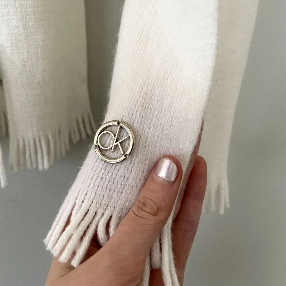 Calvin Klein white comfortable winter fall scarf warm soft style delicate - Image 4