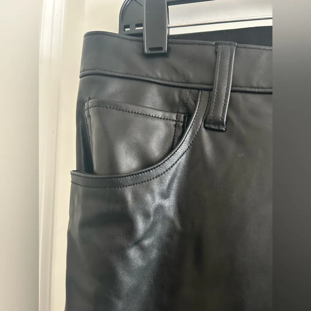 NWT Abercrombie Curve Love The Skinny High Rise Vegan Leather Pants - Image 4