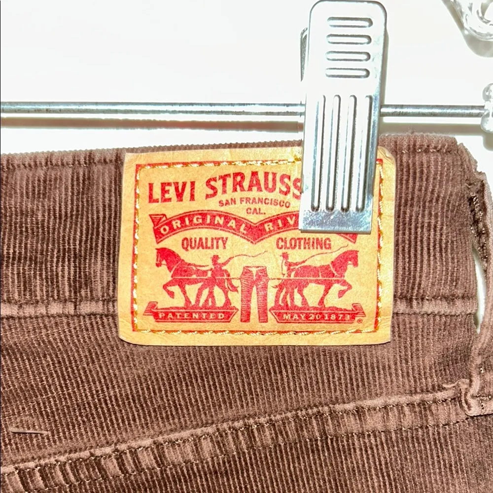 Levi’s. Women's Brown Jeans - Image 6
