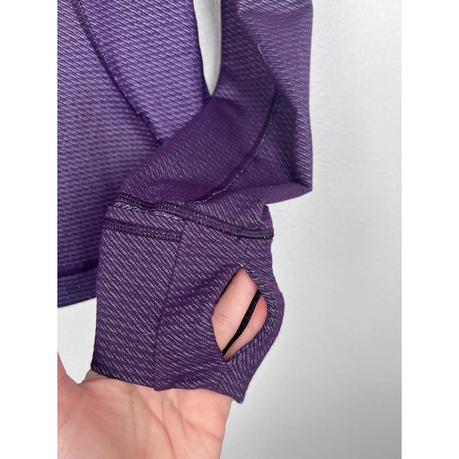 Lululemon Women's Precision Jacket Purple Sz 8‎ - Image 11