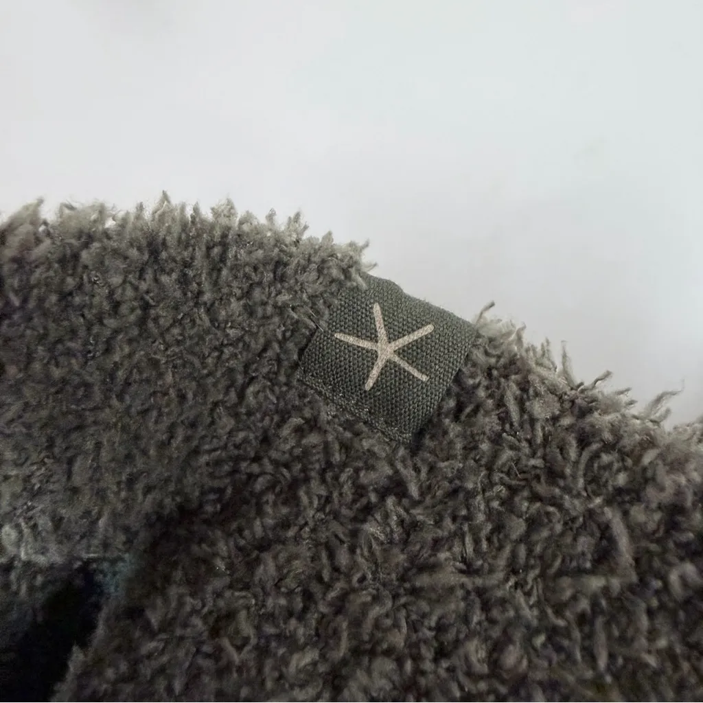 Barefoot Dreams Cozy Chic seaside Crew -Neck pullover camo sweater size XL - Image 6