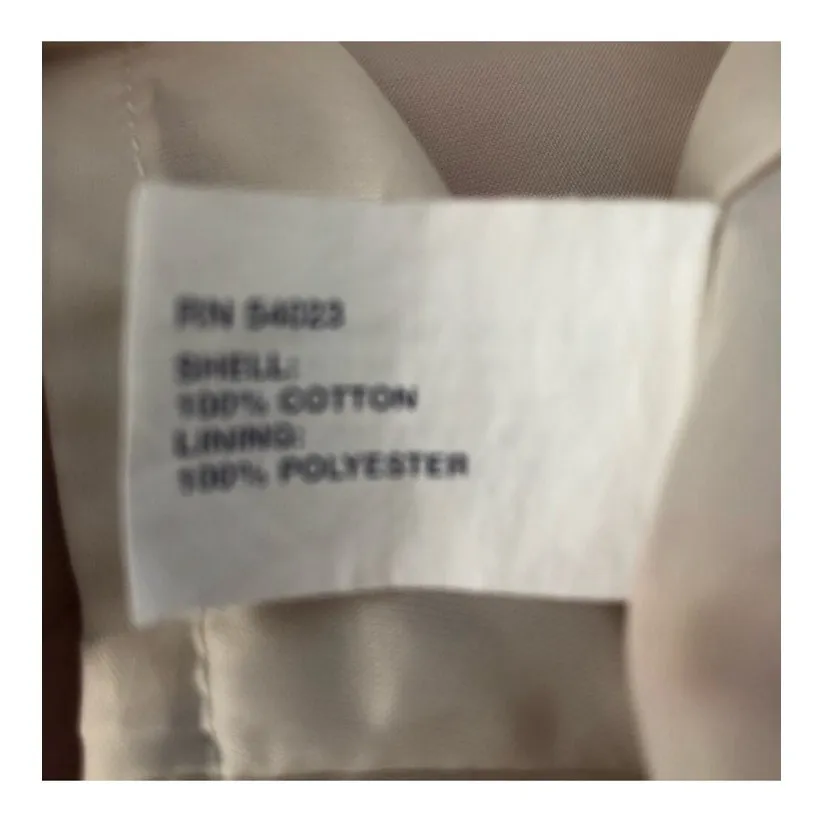 GAP Vintage Trench Coat JR Large – Cream Ruffle Hem, Belted, Timeless Classic - Image 12