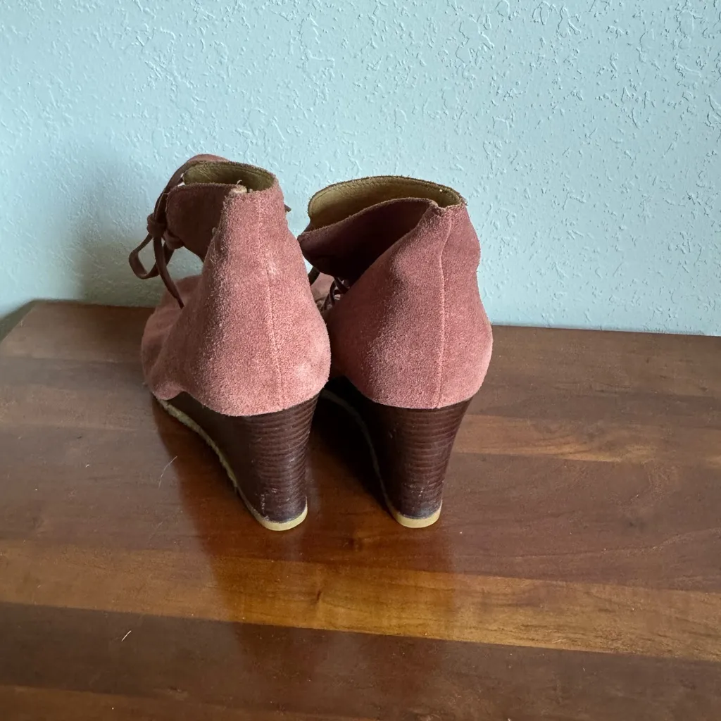 UGG Elyse Red Suede Leather Lace Up Peep Toe Ankle Boot Womens 9 Fall Harvest - Image 6