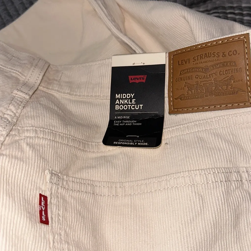 NWT LEVI'S Middy Ankle Boot Jeans - White Smoke 32X27 - Image 12