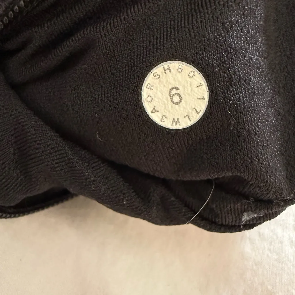 Lululemon Squad Goals Hoodie - Image 4