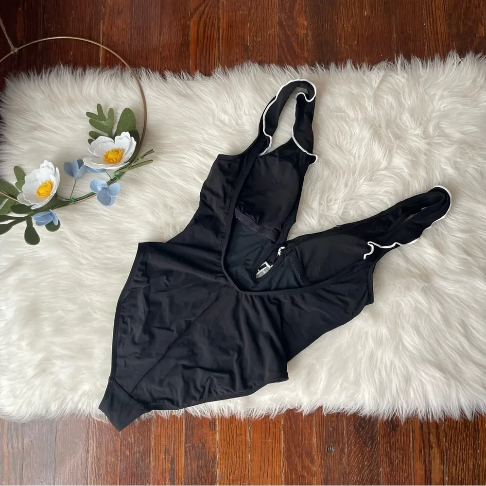 Robin Piccone Black & White One Piece Swimsuit NWT - Image 3