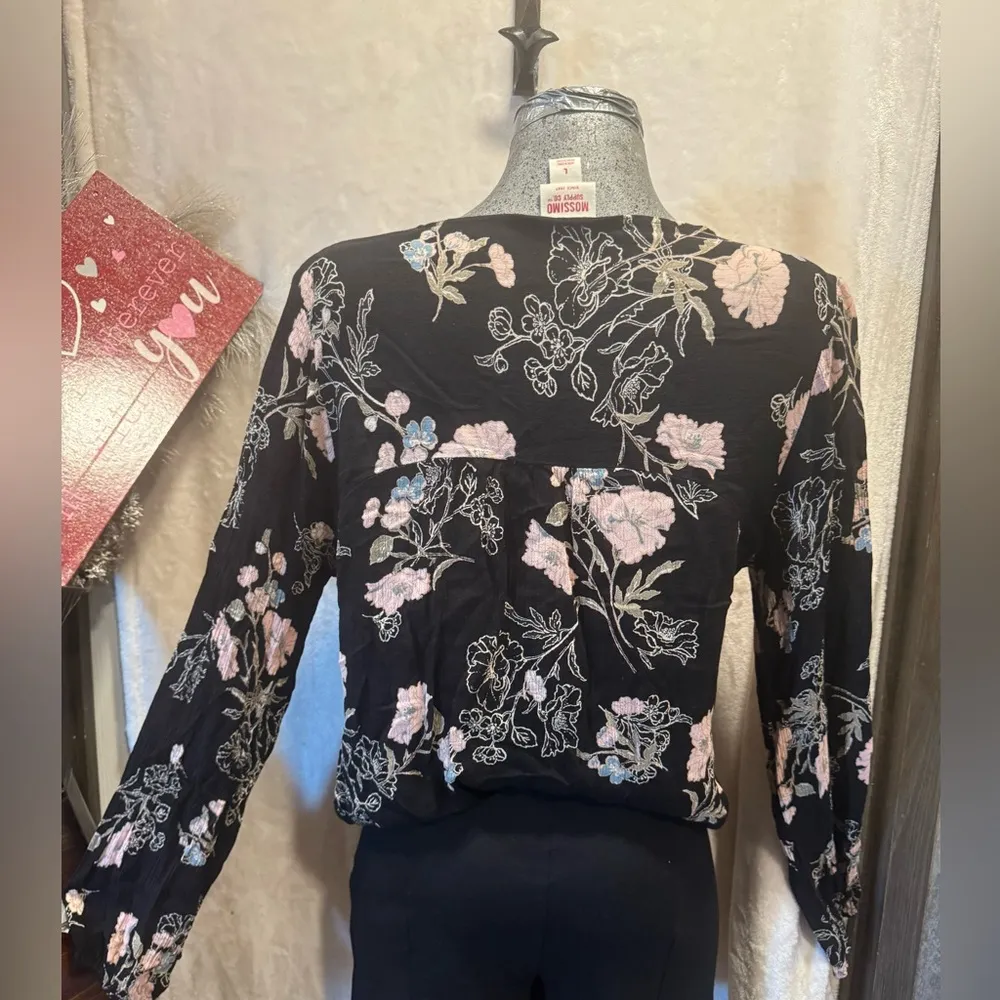 Mossimo Supply Co. Women's Loose Fit Blouse with Large Black - Image 4