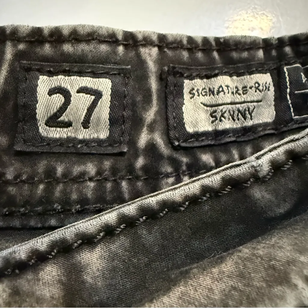 Miss Me Signature Low Rise Skinny Jeans Embellished Western Bling SZ 27 - Image 5