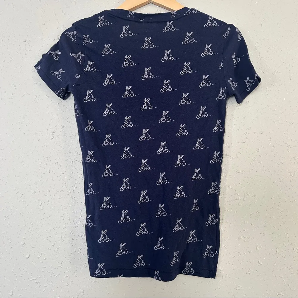 🦋BDG Urban Outfitters Blue V-Neck T-Shirt Bunny Bicycle Graphic Tee Small Casual - Image 4