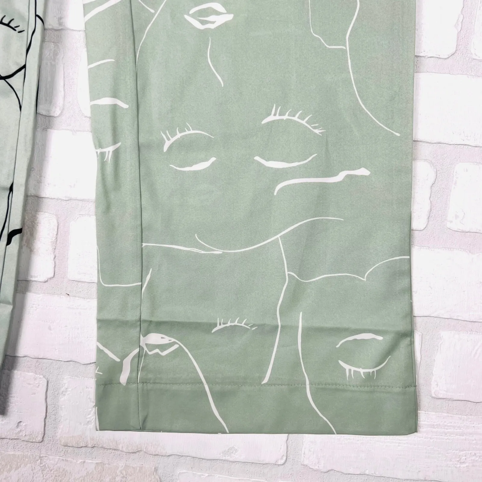 Princess Polly XX Face It Print Wide Leg Pants Sage Green Women's Size 4 - Image 5