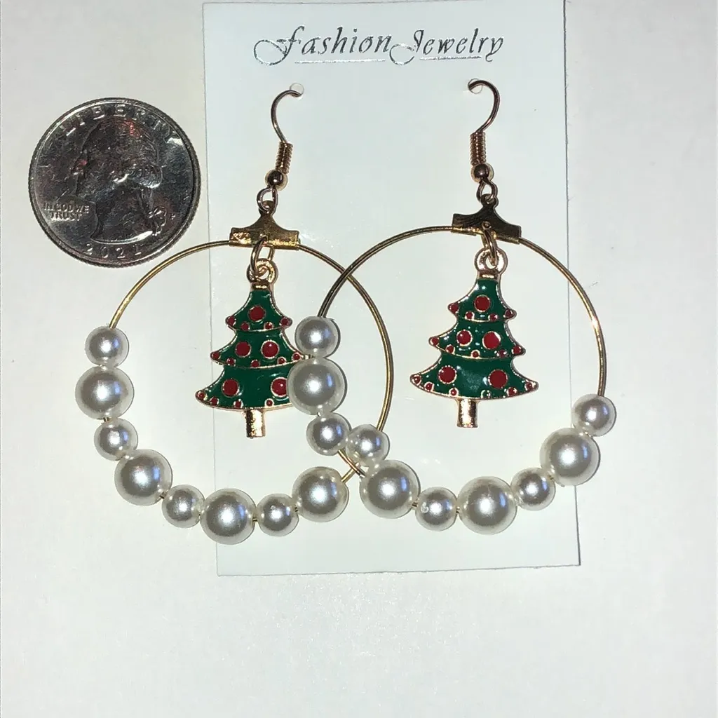 Gold Tone Faux Pearl Enamel Christmas Tree Festive Holiday Earrings - Image 3