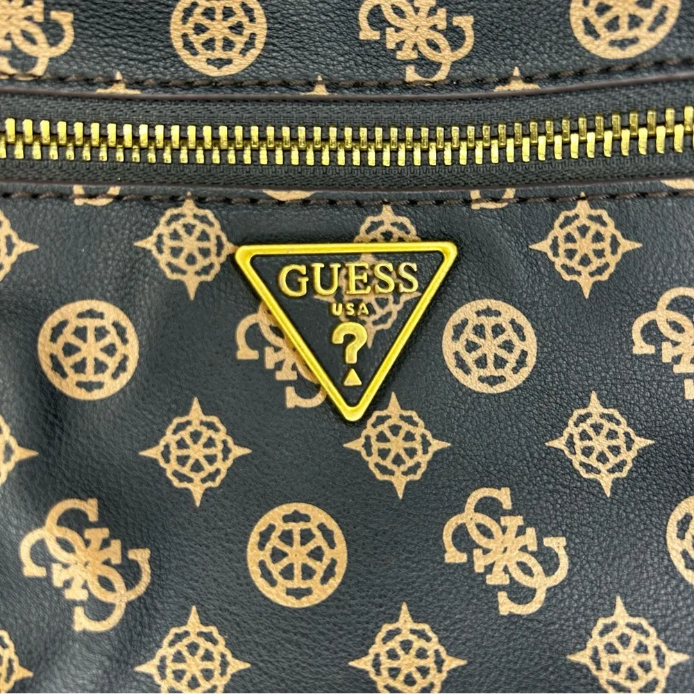 Guess Manhattan Black and Tan Backpack - Image 2