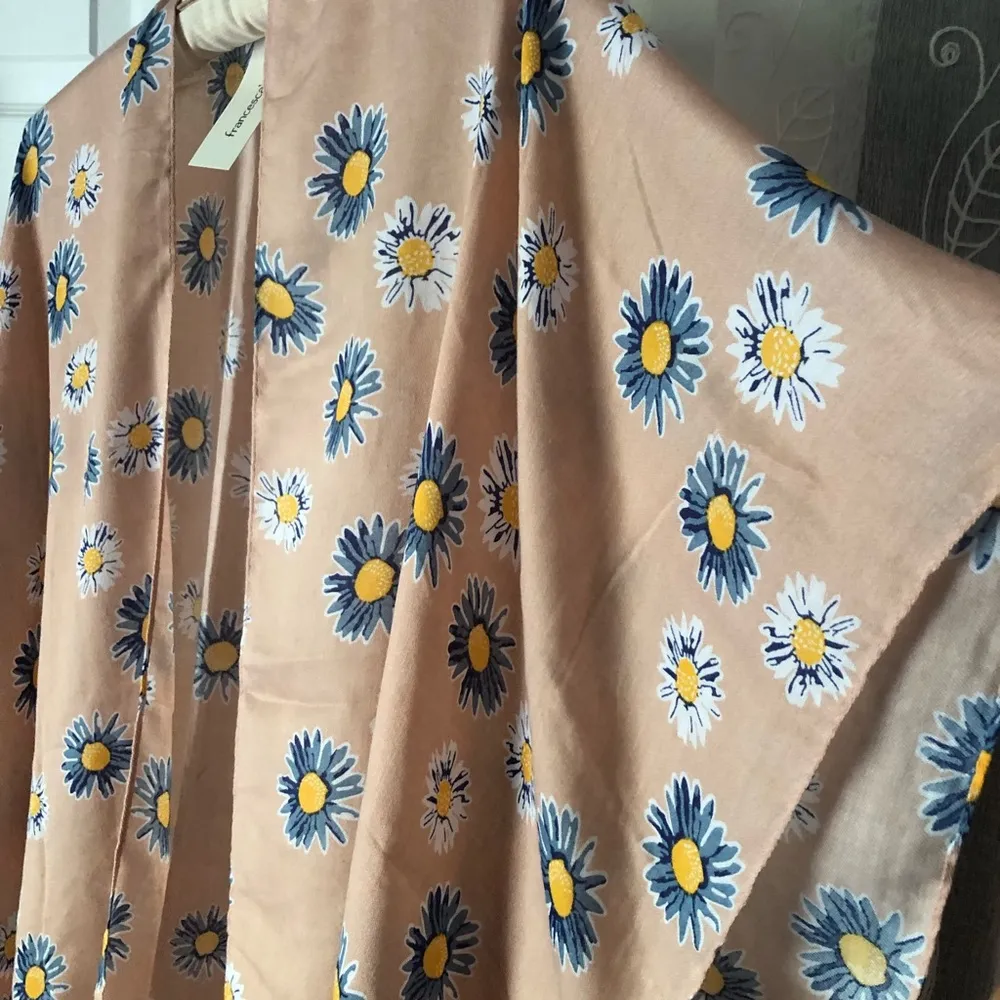 Francesca's Francesca’s wraps - Image 4