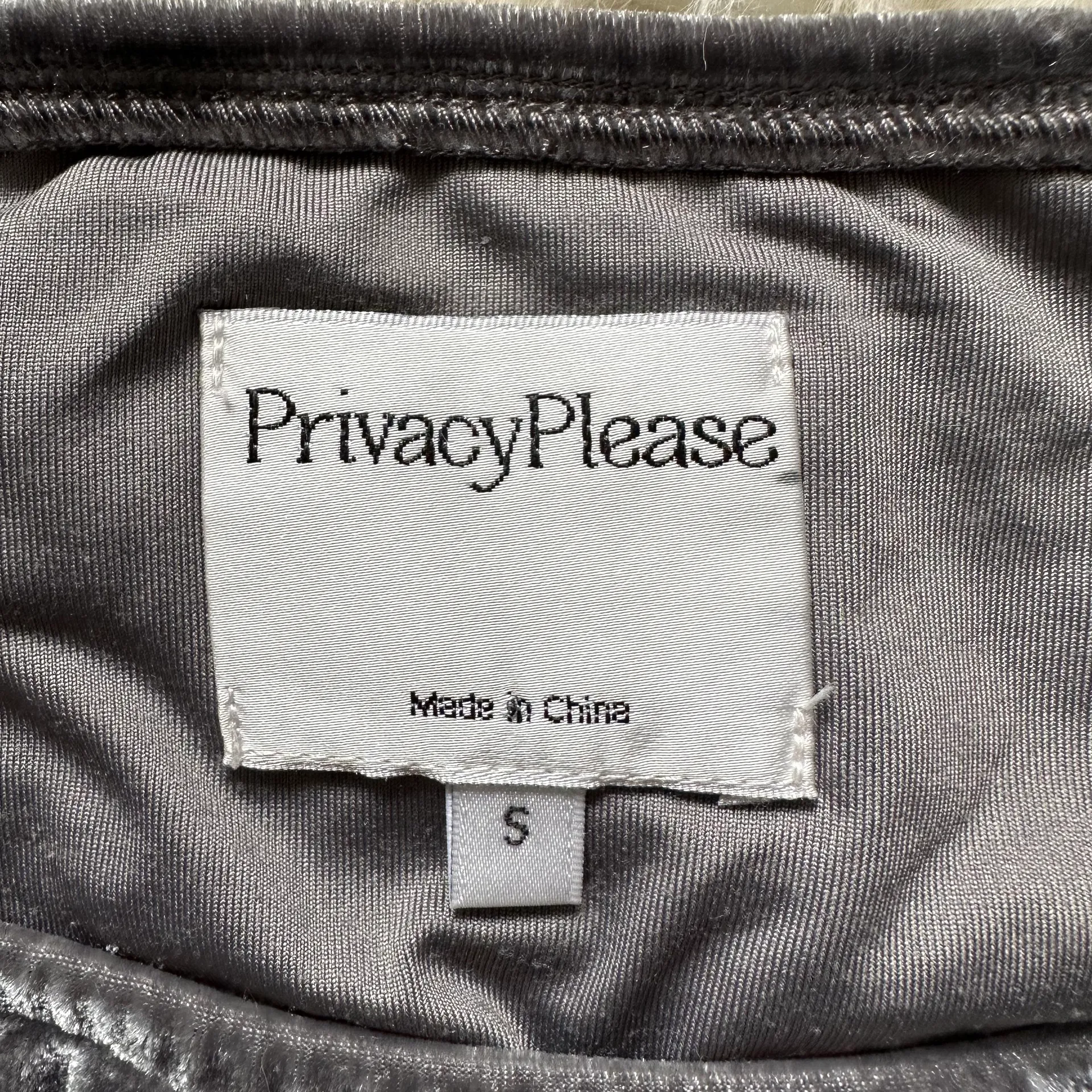 x Revolve Bodysuit Camellia Off The Shoulder Velvet in Ash Gray S - Image 9