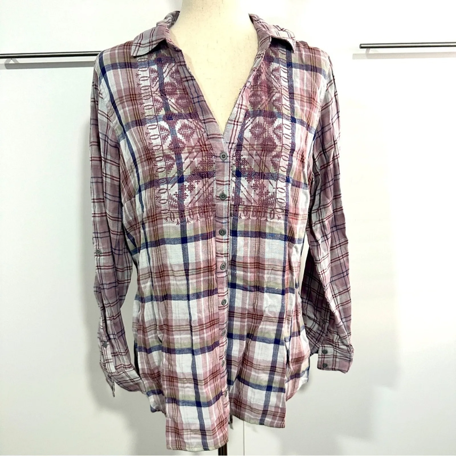 Vintage X America Size L Nadia Embroidered Plaid Top Rustic Cozy Cabin Pink White Size L - Image 4