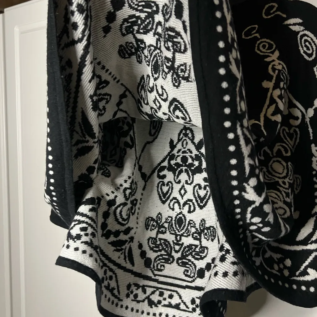 Max Mara 100% Wool Sweater Turtleneck Poncho - Image 13