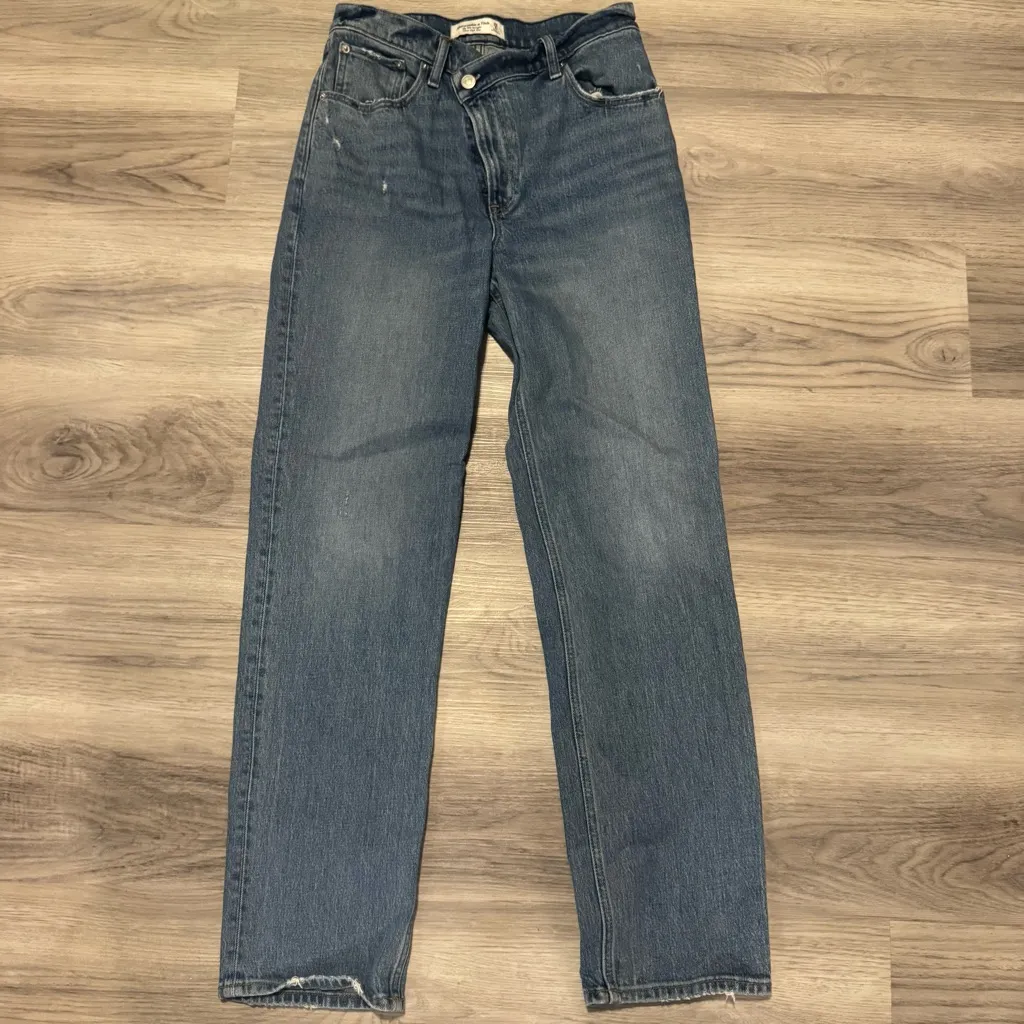 Women's Abercrombie 90's Straight Ultra High Rise Jeans sz 28 6R Medium Wash - Image 2
