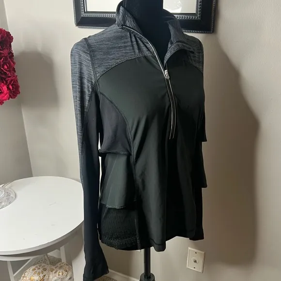 Lululemon half zip side‎ layers and lace pullover 8 - Image 9