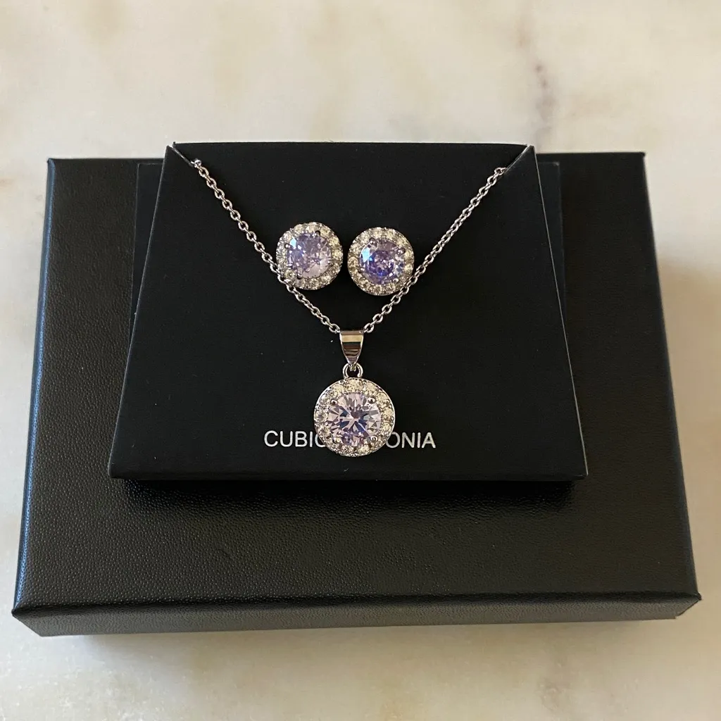 NWT Cubic Zirconia Round Halo Pendant and Earrings Set in Fine Silver Plate. - Image 9