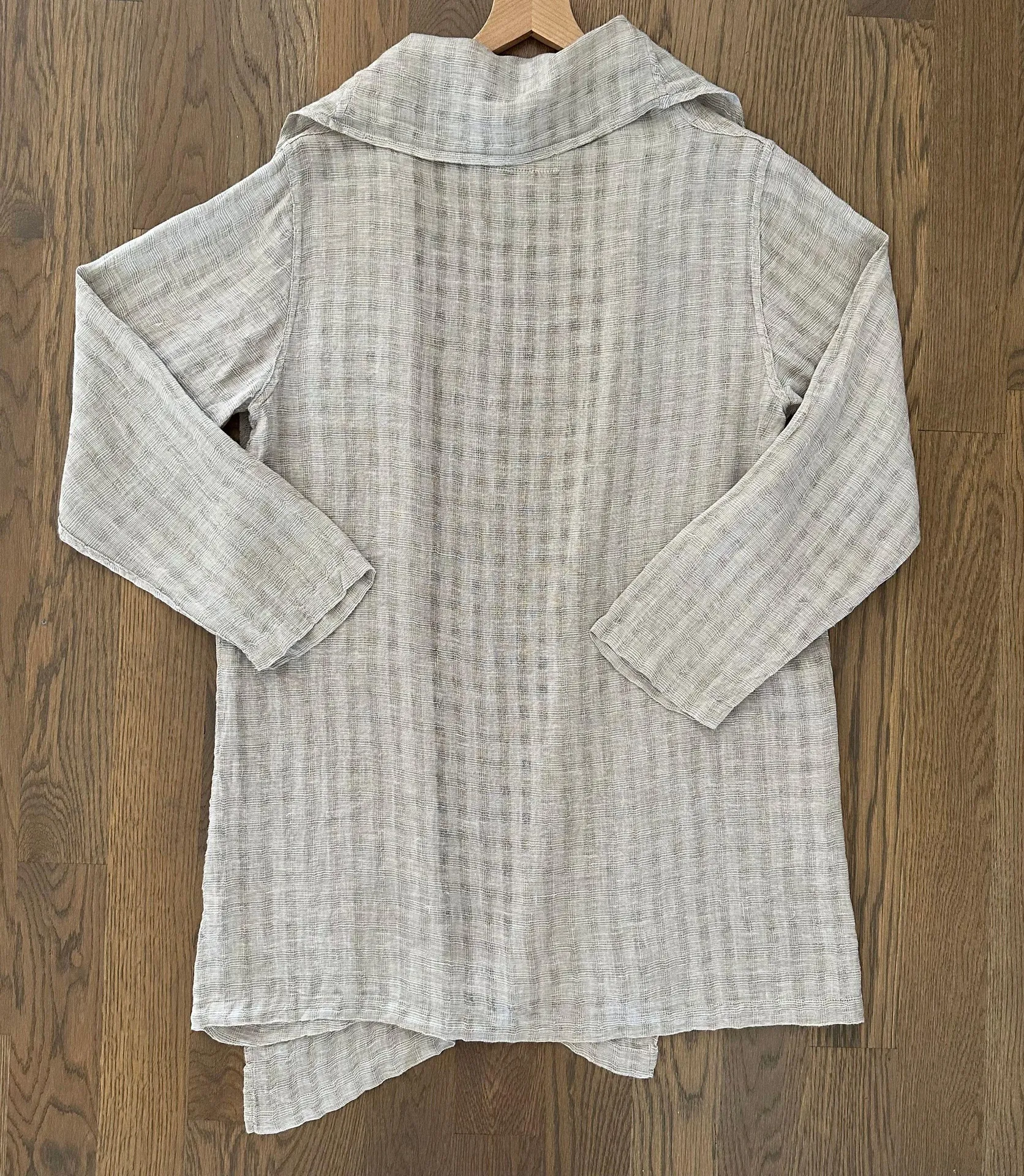 Vintage Rare  Crosshatch 100% Linen Draped Top in Tan and White Size Medium - Image 6