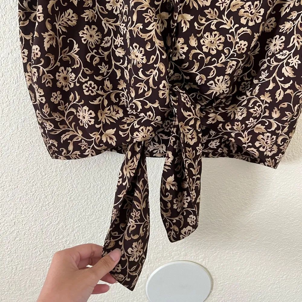 JUDITH HART Women's Floral Button Down Crop Top Size 10 - Image 3