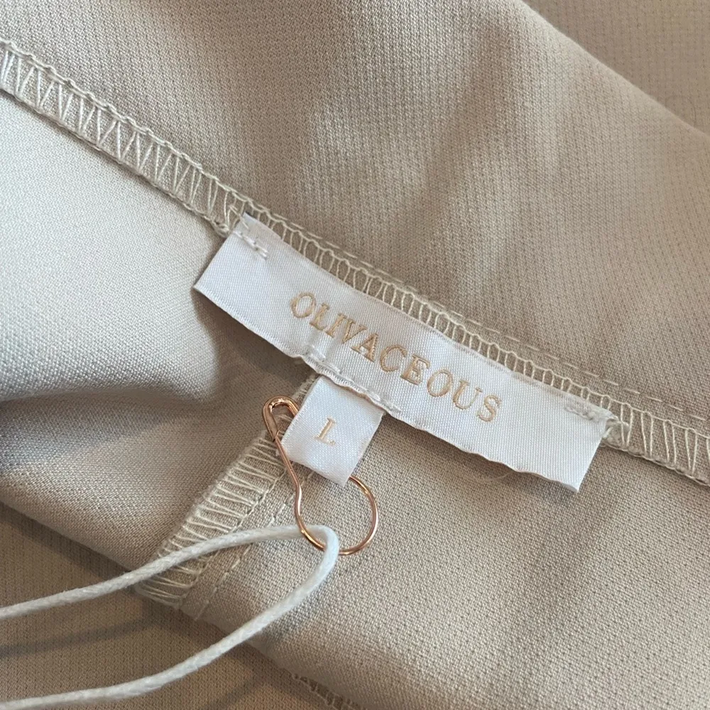 Olivaceous Pleated Skort Ladies Size Large NWT - Image 5